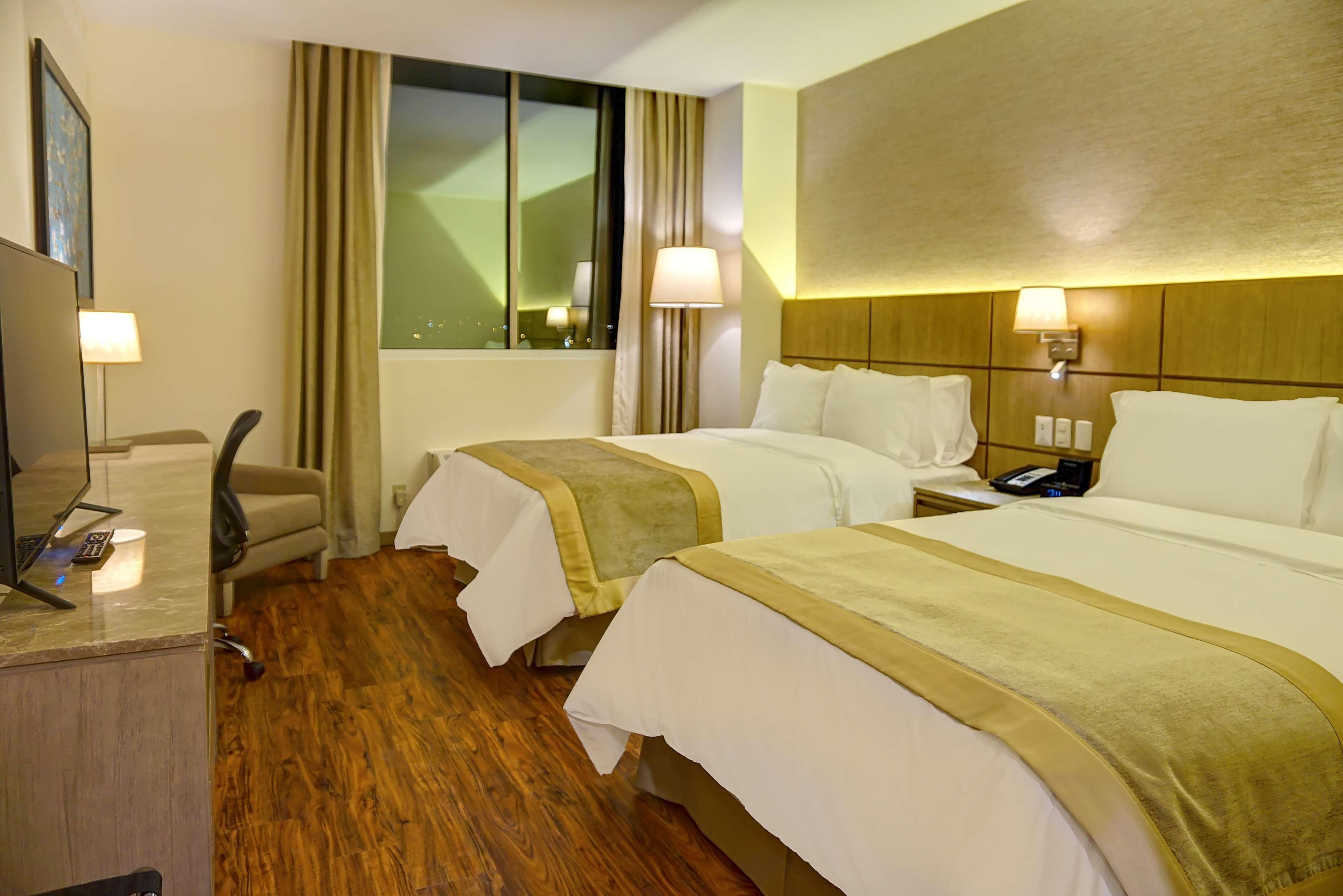 Radisson Hotel Guayaquil Extérieur photo Deluxe Room